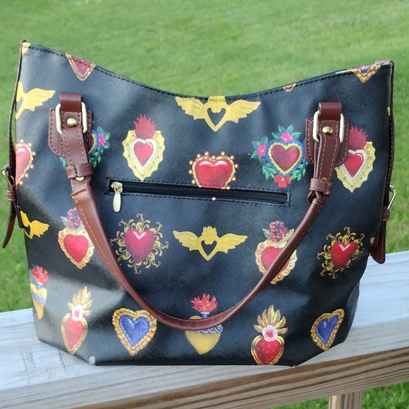 Red and Black Heart Pattern Shoulder Bag - Picture 2 of 11
